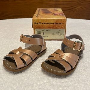 Salt Water Sandals, Rose Gold, size 4 baby/toddler